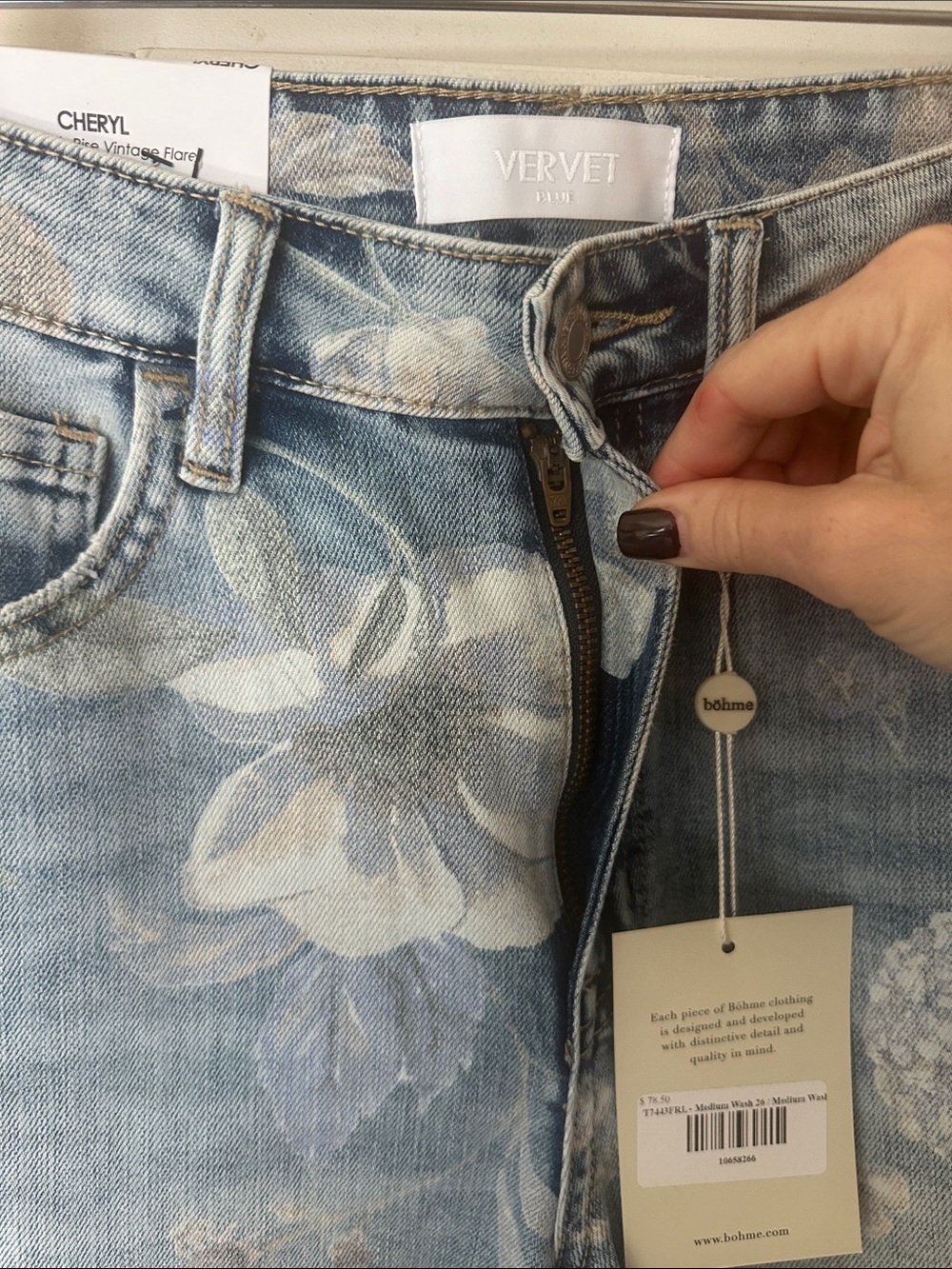 VERVET High Rise Vintage Flair Jeans with Floral designs NWT - Picture 11 of 13